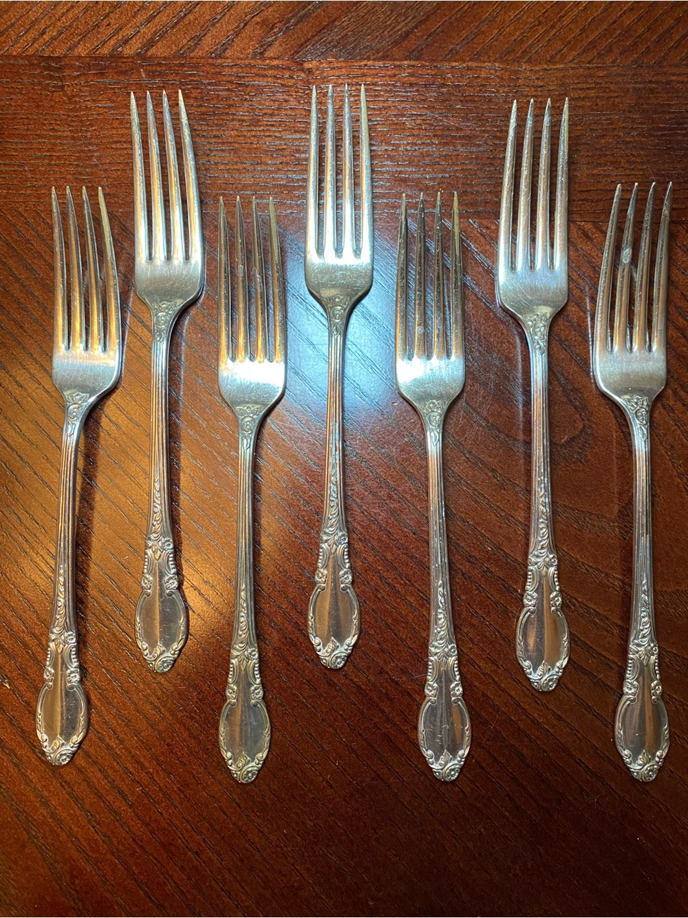 Vintage Enchantment Rogers 1881 Oneida Silver-Plated Dinner Forks - Set of 7